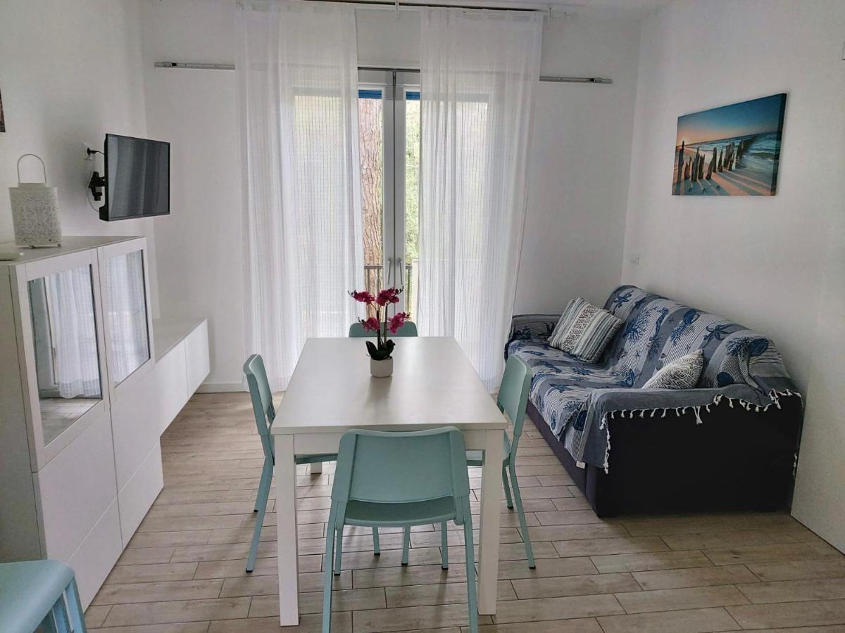 Villa Antonietta 3, Tra Pineta E Mare Bibione Buitenkant foto